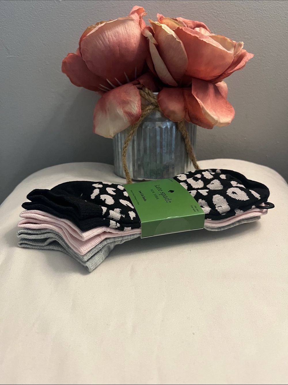 KATE SPADE Women's Multicolor Low-Cut Socks. Size: 4-10. Black, Pink, & Gray. - Picture 5 of 5
